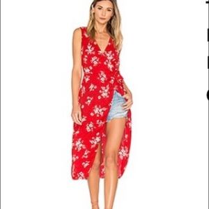 XS L’Academie “Hi-Low Wrap Blouse” in Red Floral